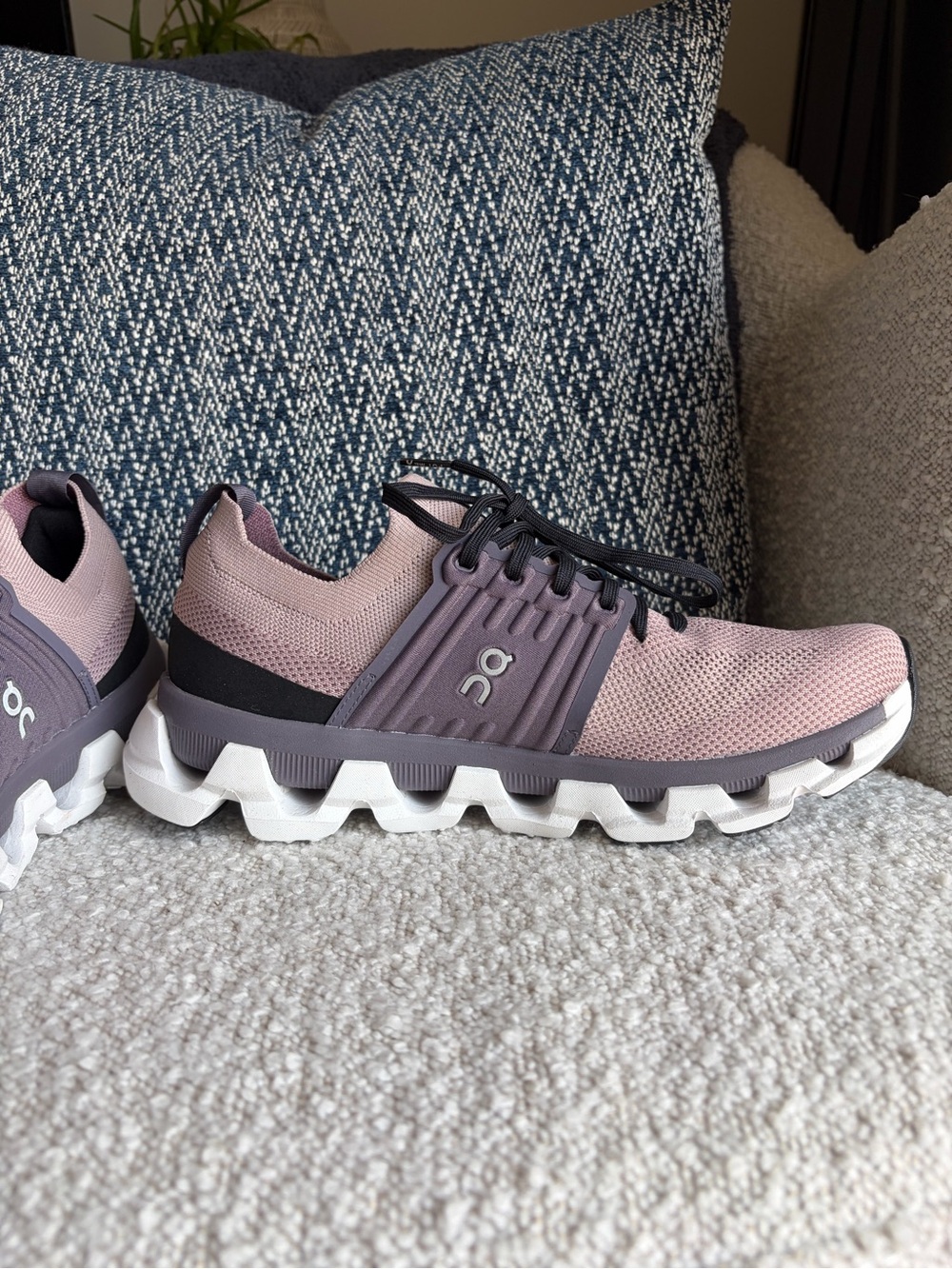Women’s On Cloudswift 3 Running Shoes~ size 8 - Picture 8 of 11